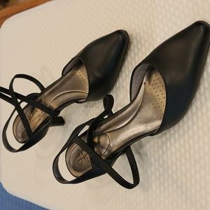 LifeStride Kalee Black Mid Heel Pumps Size 9M